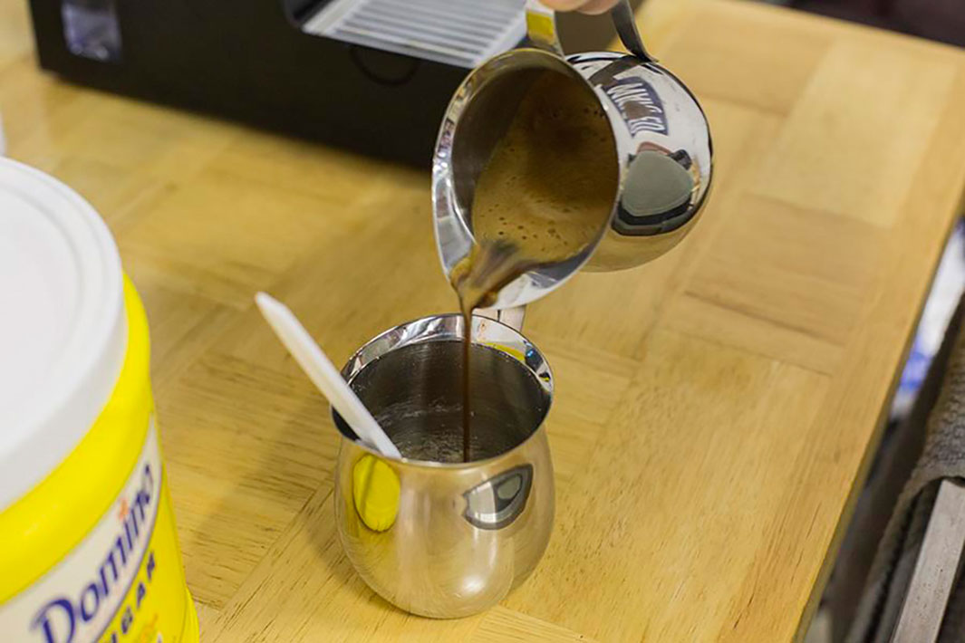 cuban coffee sugar cofee pour